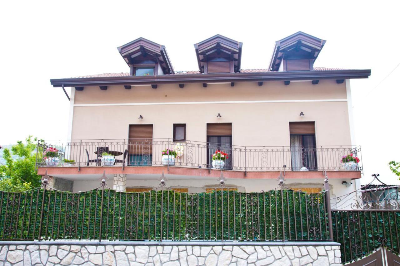 Borgo12 Bed & Breakfast Pimonte Luaran gambar